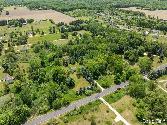 9090 11 Mile Road Ne, Courtland Twp, MI 49341