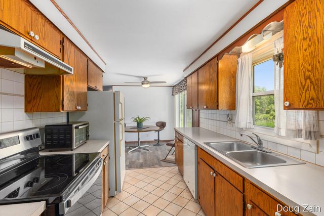 9090 11 Mile Road Ne, Courtland Twp, MI 49341