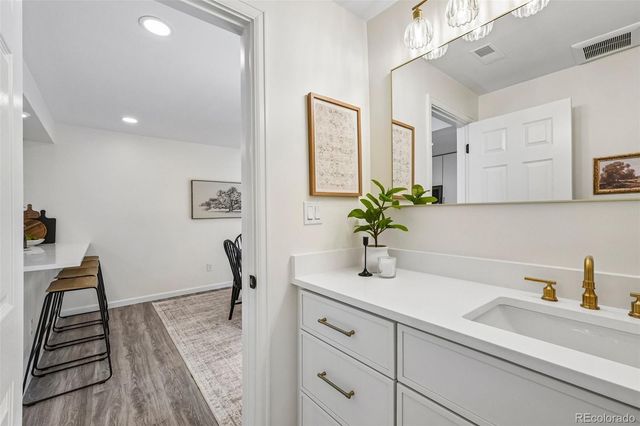 2850 Ivy Street, Denver, CO 80207
