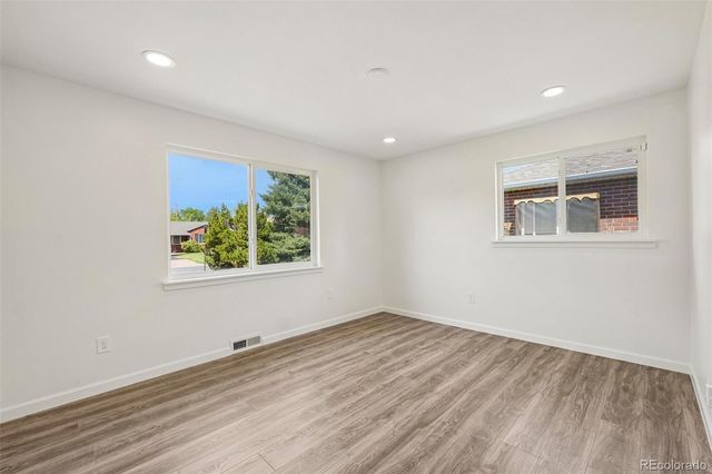 2850 Ivy Street, Denver, CO 80207