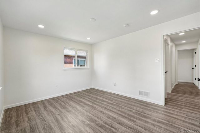 2850 Ivy Street, Denver, CO 80207