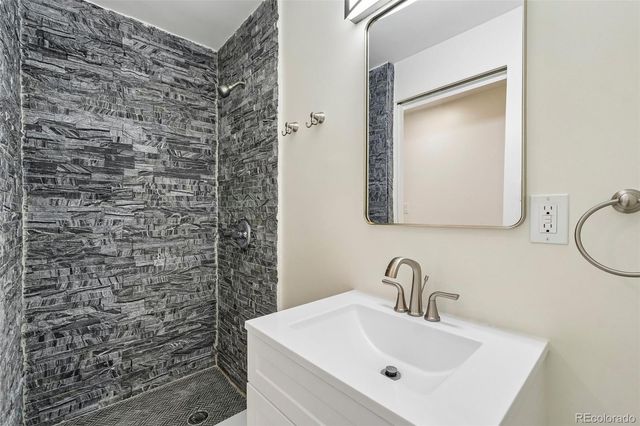 2850 Ivy Street, Denver, CO 80207