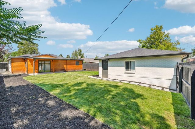 2850 Ivy Street, Denver, CO 80207