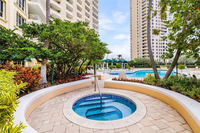 888 Brickell Key Drive 1010, Miami, FL 33131