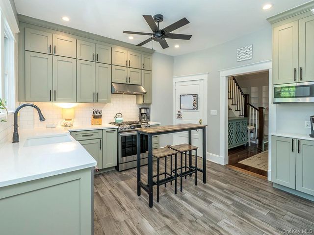 150 Franklin Avenue, Sea Cliff, NY 11579