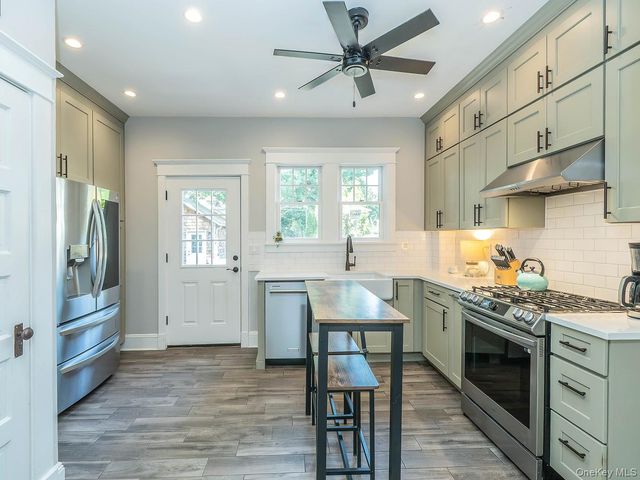 150 Franklin Avenue, Sea Cliff, NY 11579