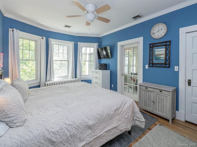 150 Franklin Avenue, Sea Cliff, NY 11579