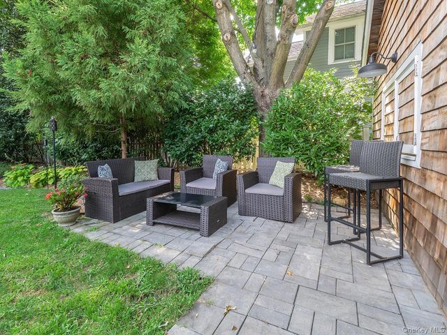 150 Franklin Avenue, Sea Cliff, NY 11579