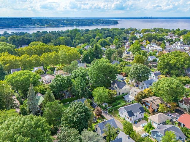 150 Franklin Avenue, Sea Cliff, NY 11579