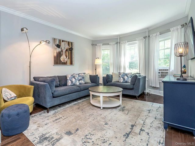150 Franklin Avenue, Sea Cliff, NY 11579