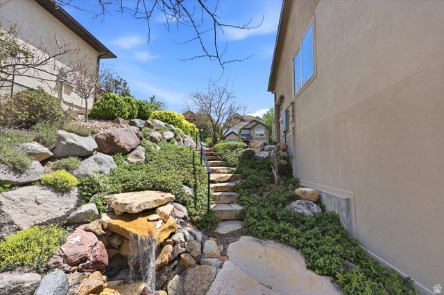 1733 E CRIMSON OAK DR, Draper, UT 84020