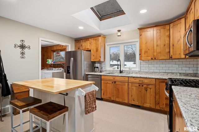 2926 W PARKWOOD Drive, Peoria, IL 61614