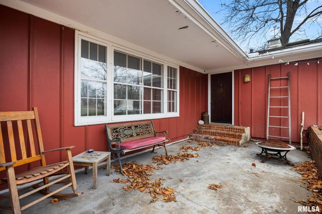 2926 W PARKWOOD Drive, Peoria, IL 61614