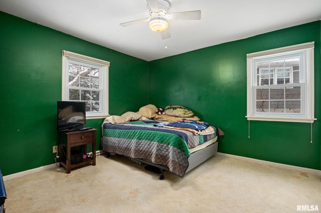 2926 W PARKWOOD Drive, Peoria, IL 61614