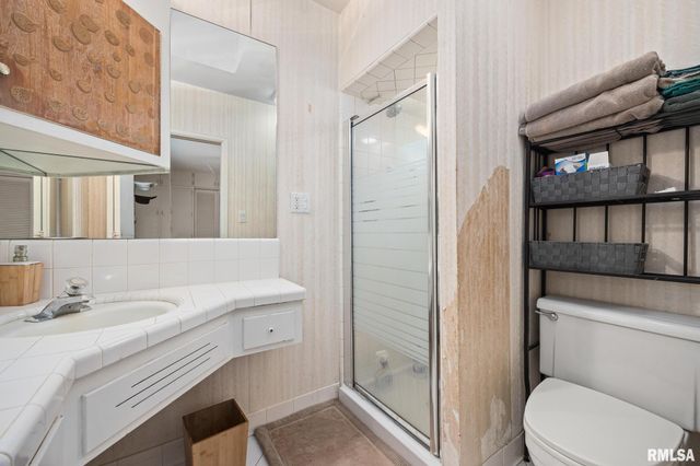 2926 W PARKWOOD Drive, Peoria, IL 61614