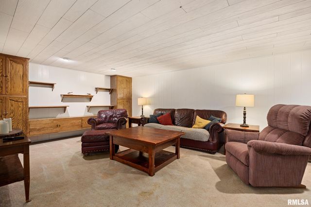 2926 W PARKWOOD Drive, Peoria, IL 61614