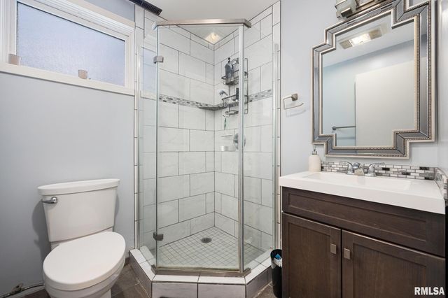 2926 W PARKWOOD Drive, Peoria, IL 61614