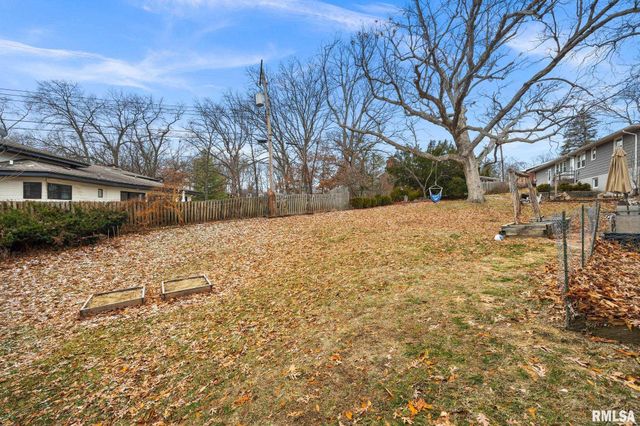 2926 W PARKWOOD Drive, Peoria, IL 61614