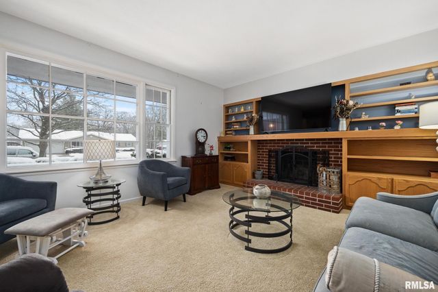 2926 W PARKWOOD Drive, Peoria, IL 61614