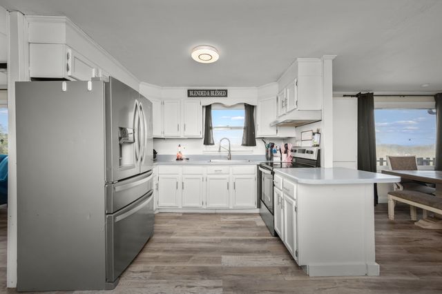 305 Ridgewood Dr, Shelbyville, TN 37160