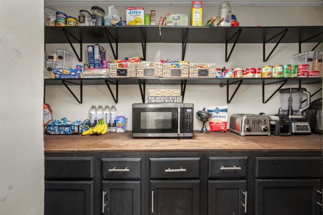 305 Ridgewood Dr, Shelbyville, TN 37160