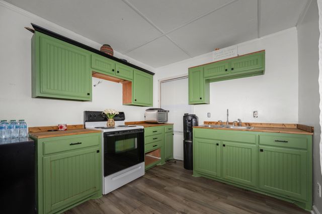 305 Ridgewood Dr, Shelbyville, TN 37160