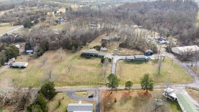 305 Ridgewood Dr, Shelbyville, TN 37160