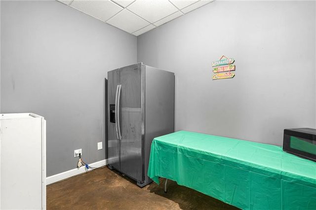 120 Ridge Run, Tyrone, GA 30290