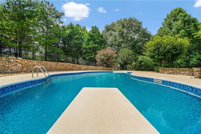 120 Ridge Run, Tyrone, GA 30290