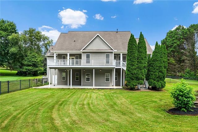120 Ridge Run, Tyrone, GA 30290