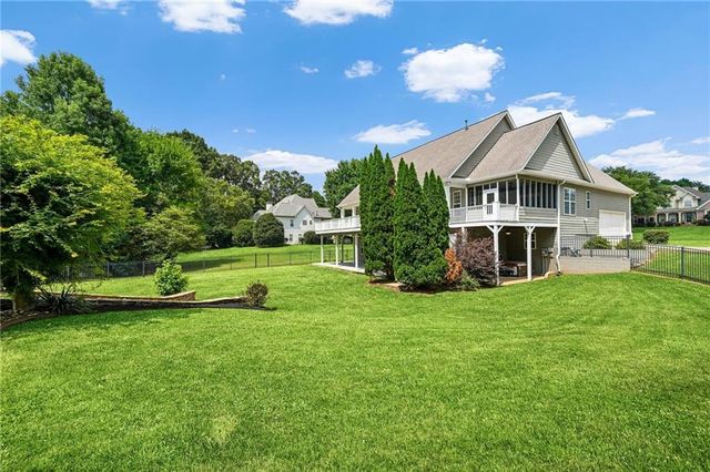 120 Ridge Run, Tyrone, GA 30290