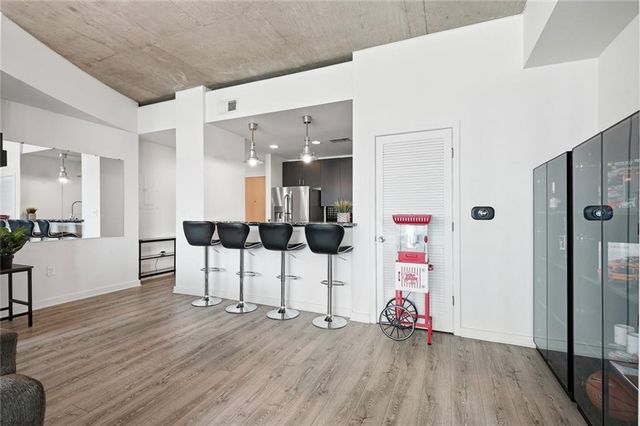 250 Pharr Road NE 1005, Atlanta, GA 30305