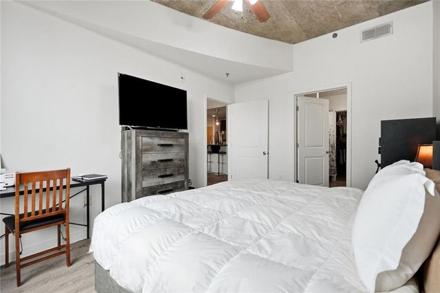 250 Pharr Road NE 1005, Atlanta, GA 30305