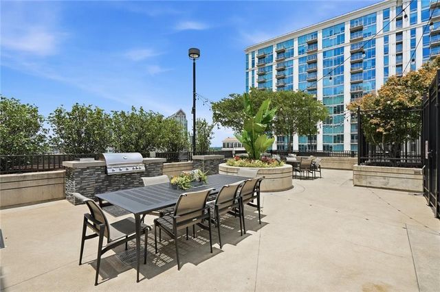 250 Pharr Road NE 1005, Atlanta, GA 30305