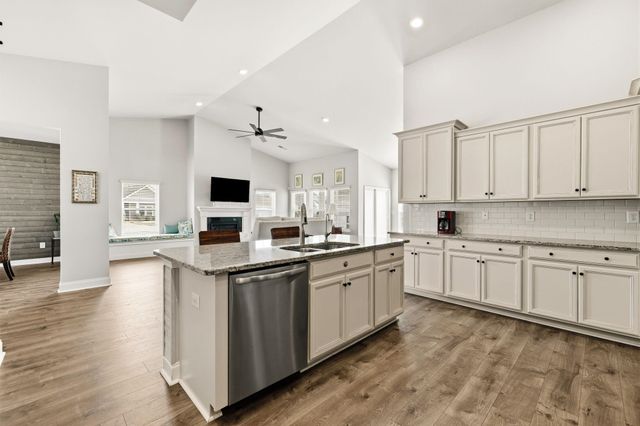 213 Sherwood Dr., Murrells Inlet, SC 29576