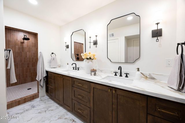 77 E Missouri Avenue 64, Phoenix, AZ 85012