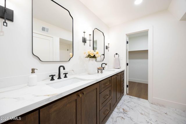 77 E Missouri Avenue 64, Phoenix, AZ 85012