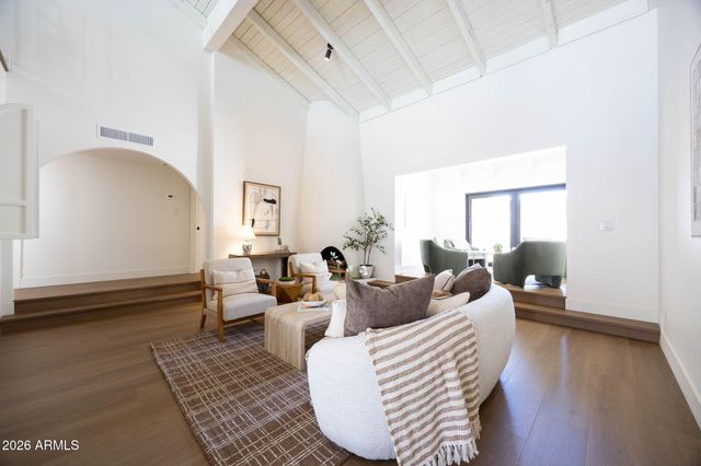 77 E Missouri Avenue 64, Phoenix, AZ 85012