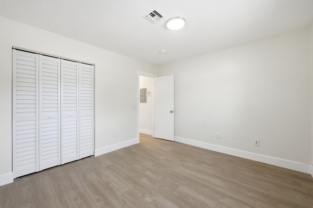 351 Wickline Boulevard, Lantana, FL 33462