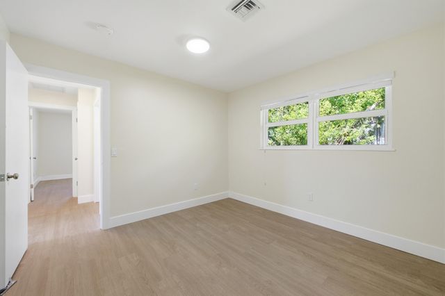 351 Wickline Boulevard, Lantana, FL 33462