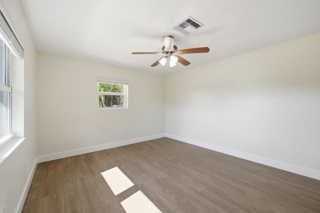351 Wickline Boulevard, Lantana, FL 33462