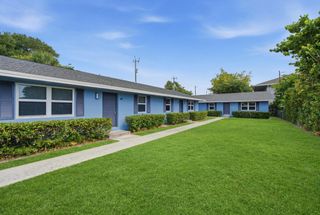 351 Wickline Boulevard, Lantana, FL 33462
