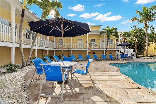 1054 SUN N SEA DRIVE 106, Sarasota, FL 34242
