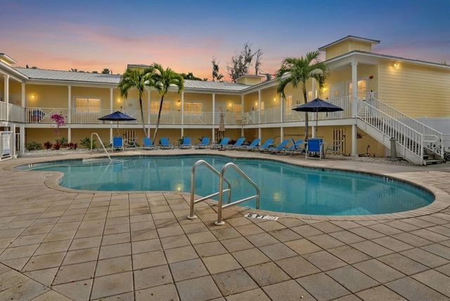 1054 SUN N SEA DRIVE 106, Sarasota, FL 34242