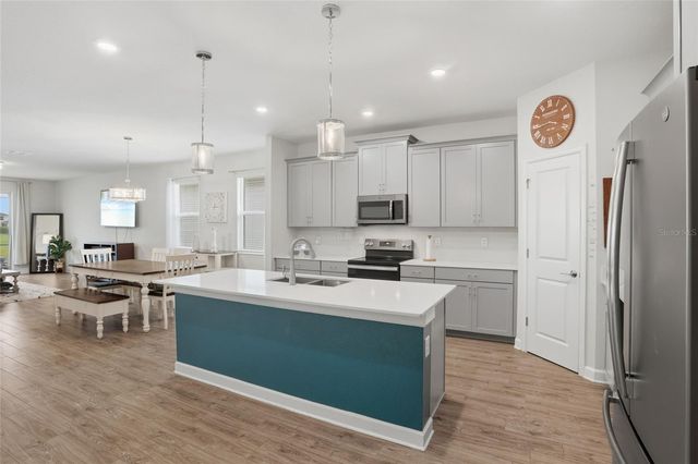 2154 CAMDEN LOOP, Davenport, FL 33837