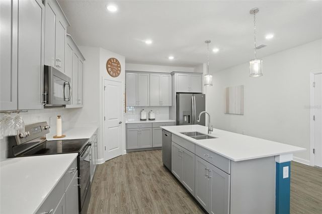 2154 CAMDEN LOOP, Davenport, FL 33837