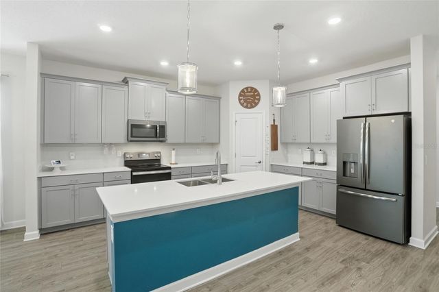 2154 CAMDEN LOOP, Davenport, FL 33837