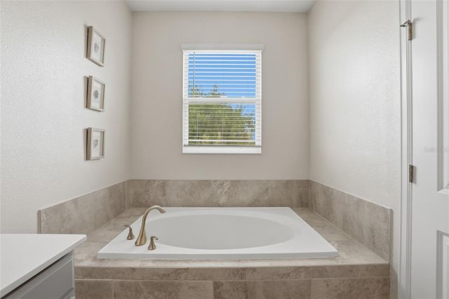 2154 CAMDEN LOOP, Davenport, FL 33837