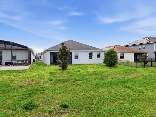 2154 CAMDEN LOOP, Davenport, FL 33837