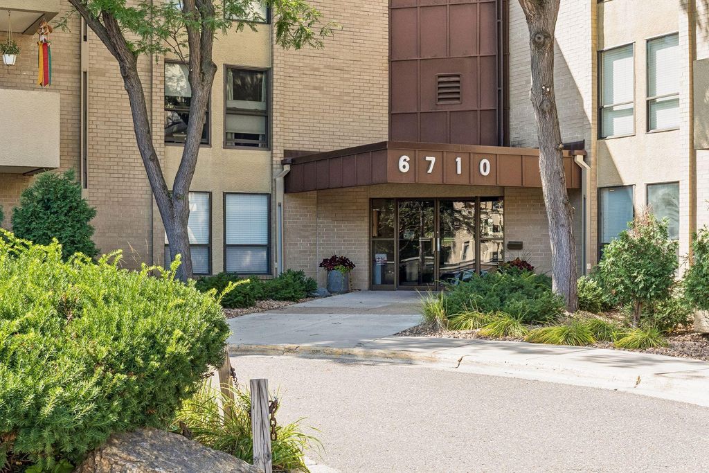 6710 Vernon Avenue S 406, Edina, MN 55436 — photo 2